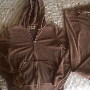 Women’s Sweatsuit